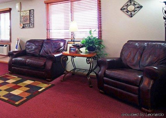Econo Lodge Inn & Suites Dubuque Interior foto